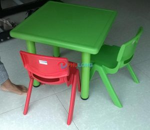 bàn ghế trẻ em (1)